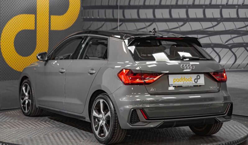 								Audi A1 full									