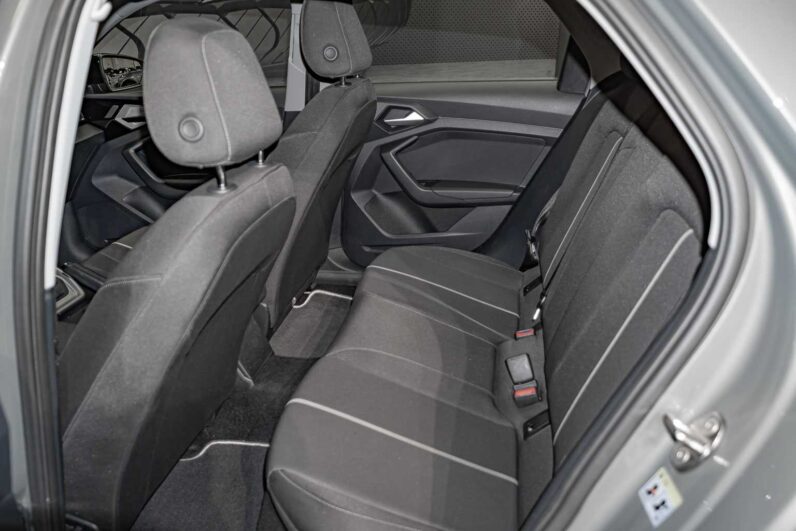								Audi A1 full									