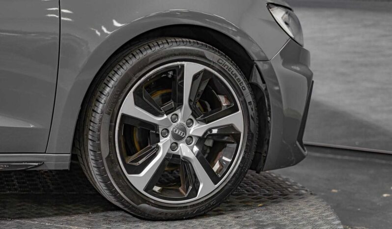 								Audi A1 full									