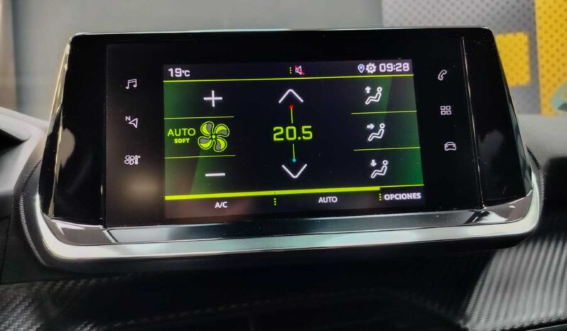 								Peugeot 2008 full									