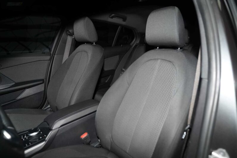 								BMW Serie 1 full									