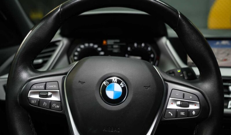 								BMW Serie 1 full									