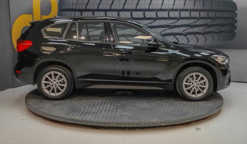 								BMW X1 full									