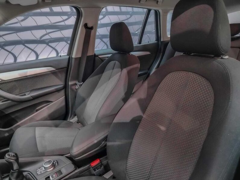 								BMW X1 full									