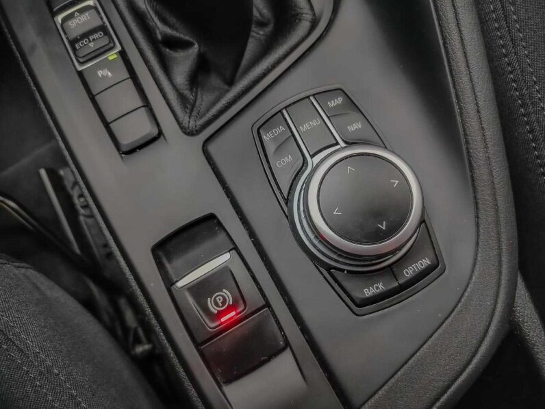 								BMW X1 full									