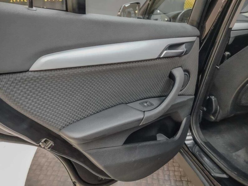 								BMW X1 full									