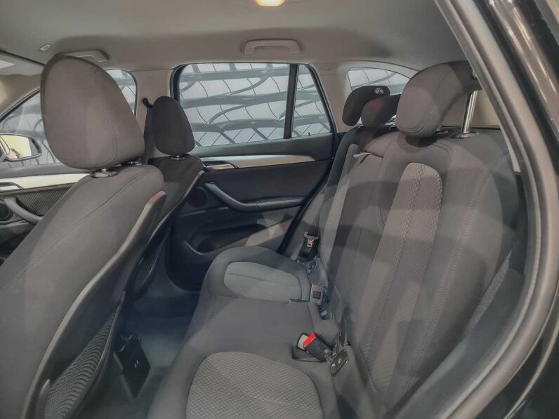 								BMW X1 full									