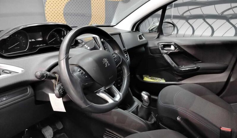								Peugeot 208 full									