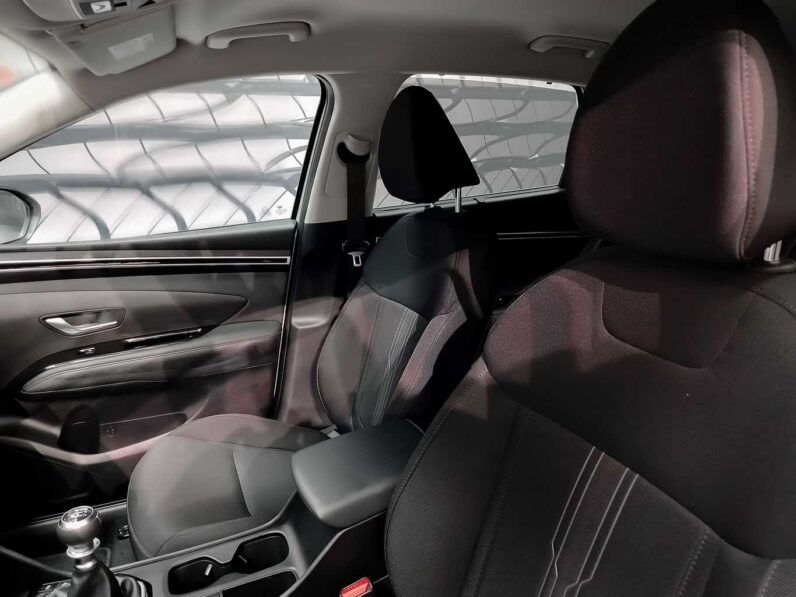 								Hyundai Tucson full									