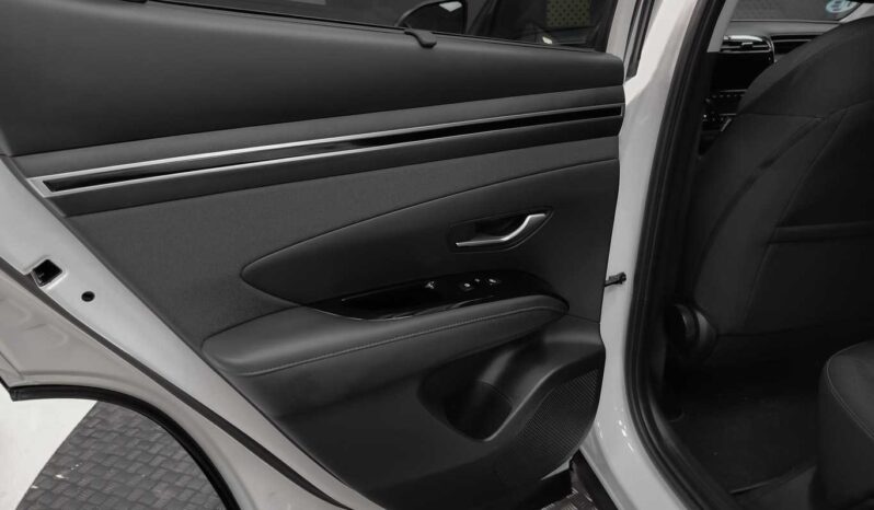 								Hyundai Tucson full									