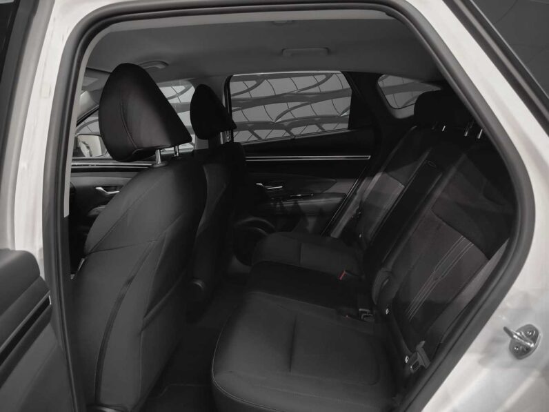 								Hyundai Tucson full									