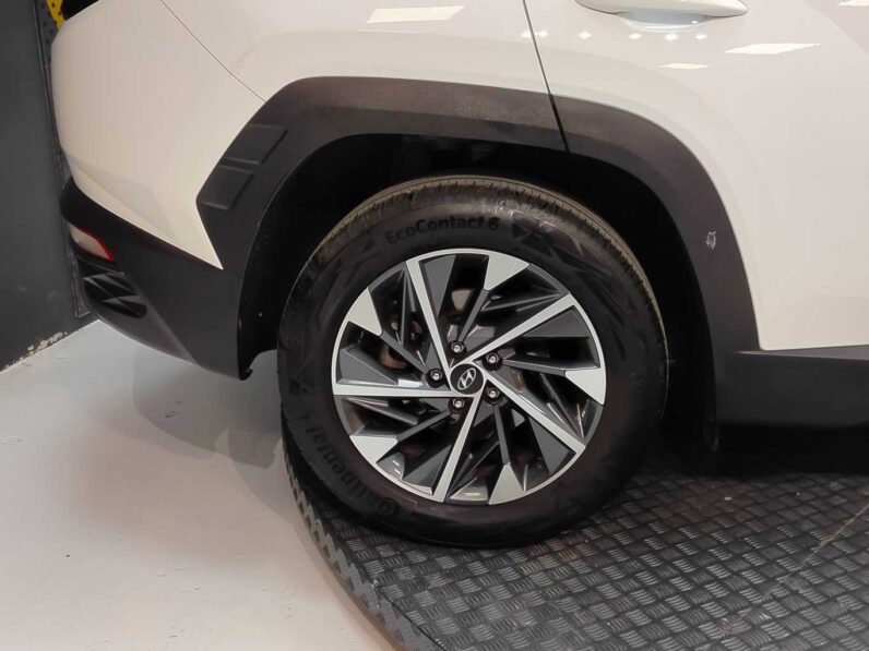								Hyundai Tucson full									