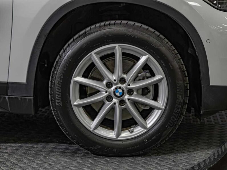 								BMW X1 full									
