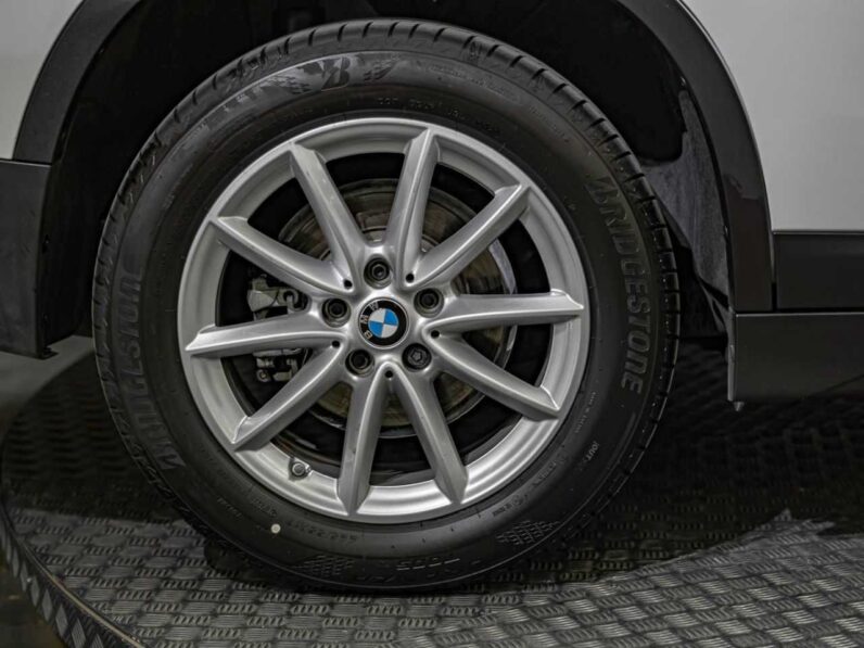 								BMW X1 full									