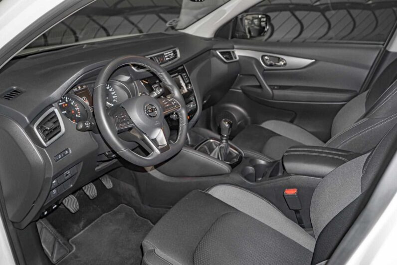 								Nissan Qashqai full									