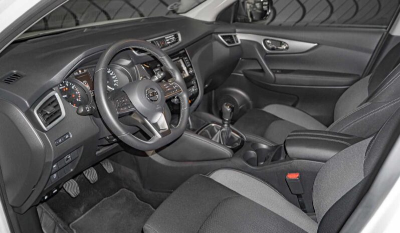 								Nissan Qashqai full									