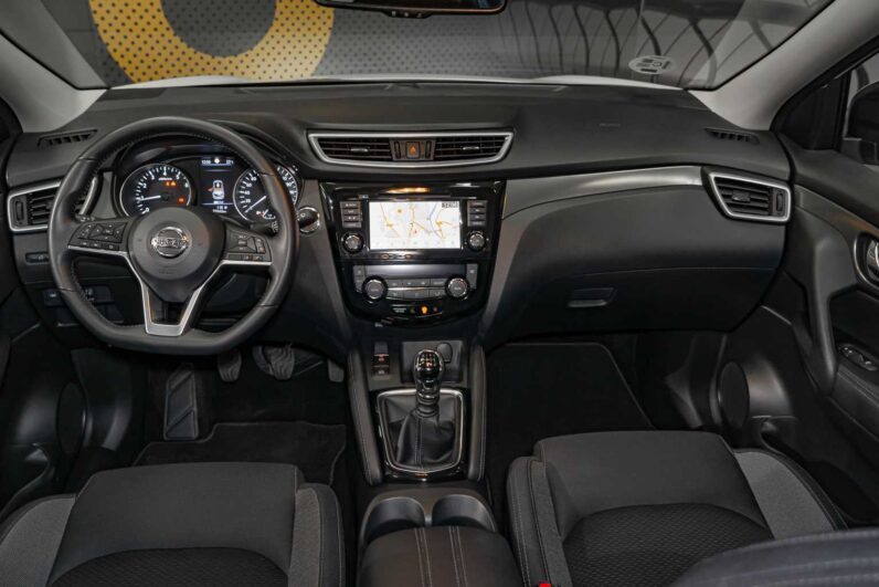 								Nissan Qashqai full									