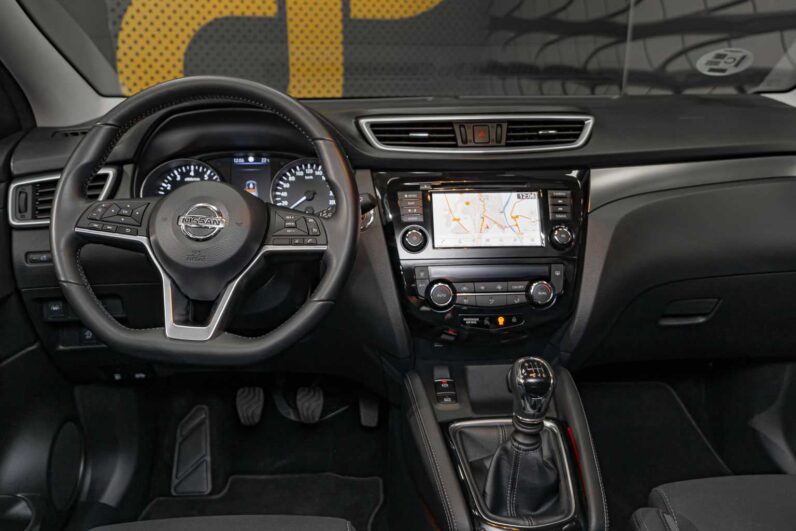 								Nissan Qashqai full									