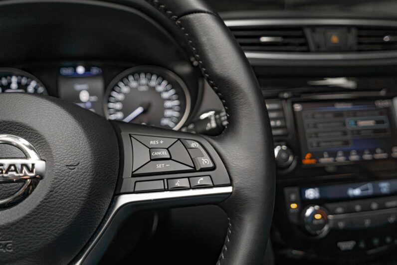								Nissan Qashqai full									