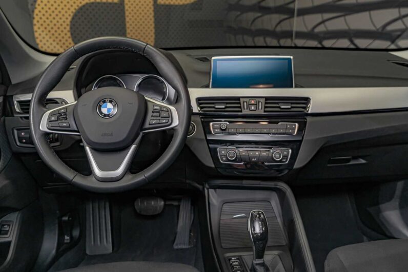 								BMW X1 full									