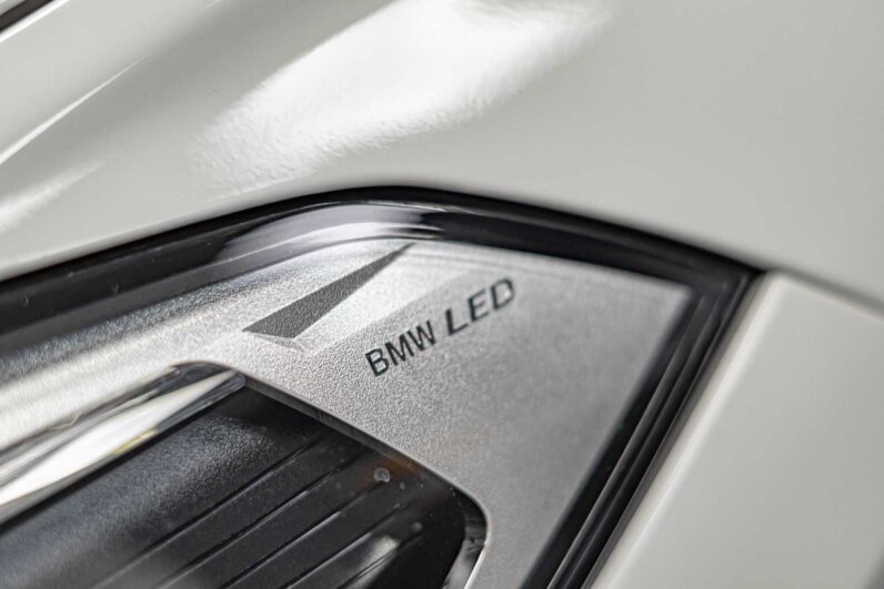 								BMW X1 full									
