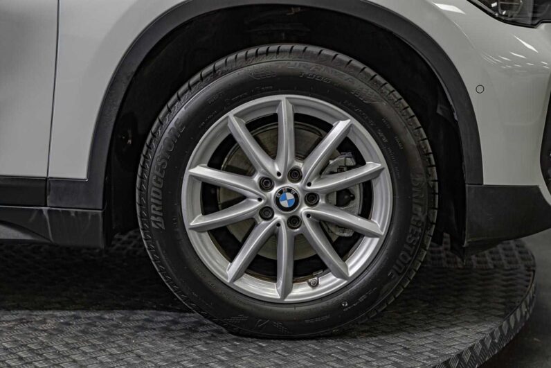 								BMW X1 full									