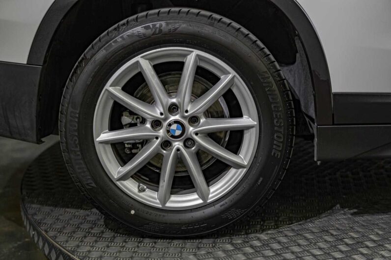 								BMW X1 full									