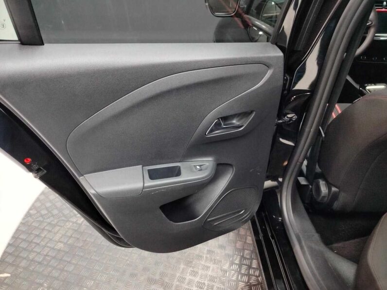 								Opel Corsa full									