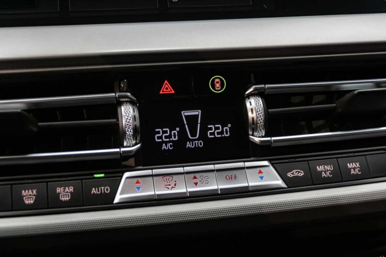 								BMW Serie 1 full									