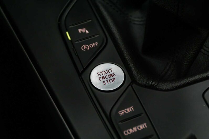 								BMW Serie 1 full									