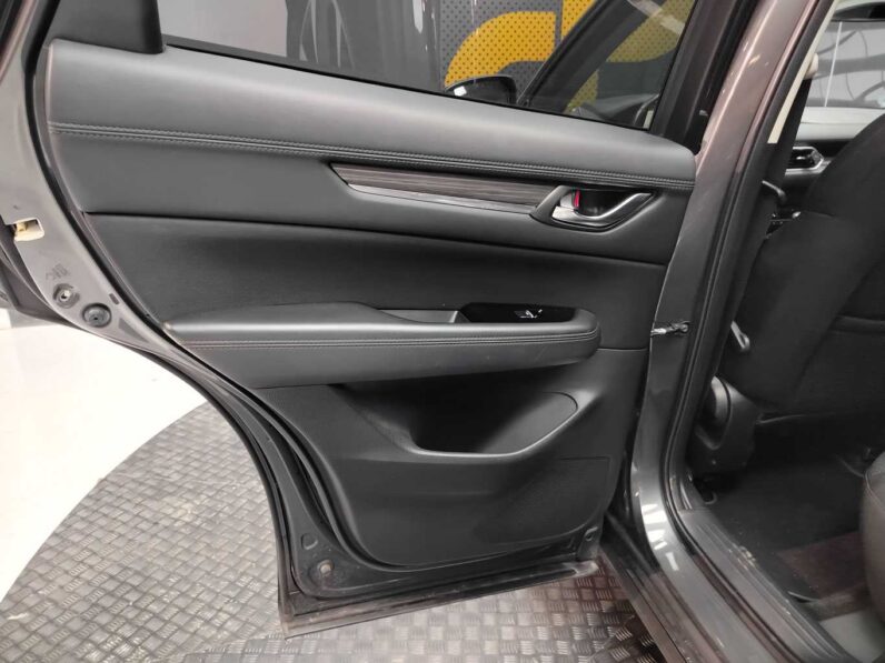 								Mazda CX-5 full									