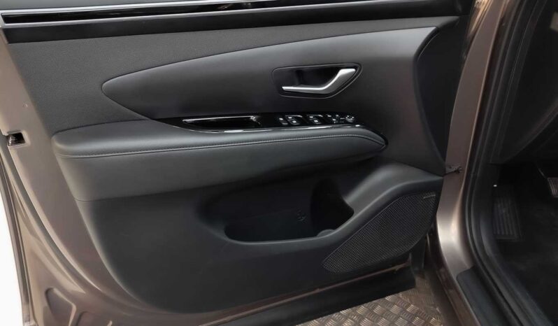 								Hyundai Tucson full									