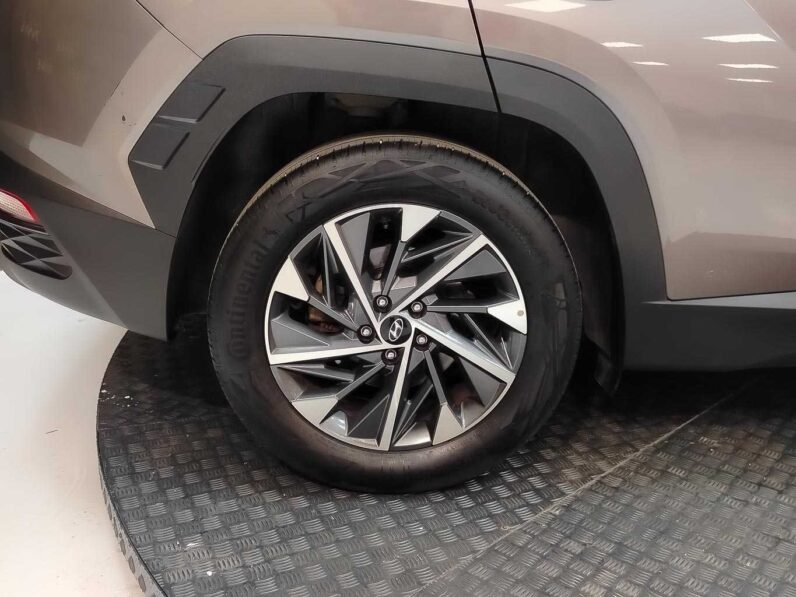 								Hyundai Tucson full									