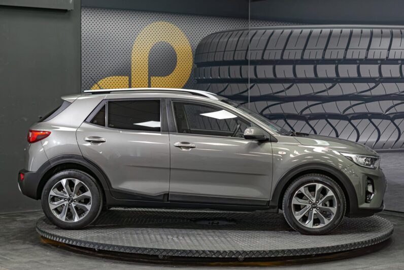 								Kia Stonic full									
