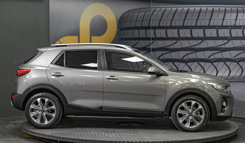 								Kia Stonic full									