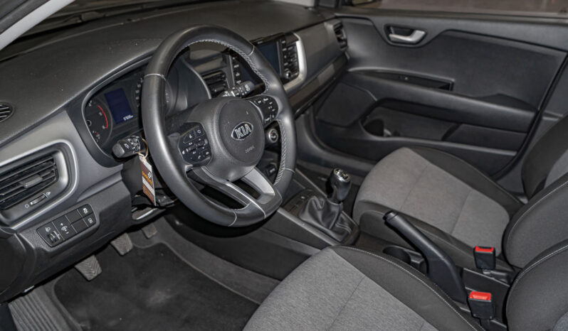 								Kia Stonic full									