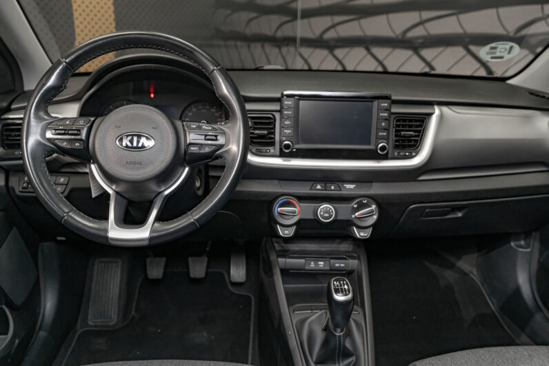 								Kia Stonic full									