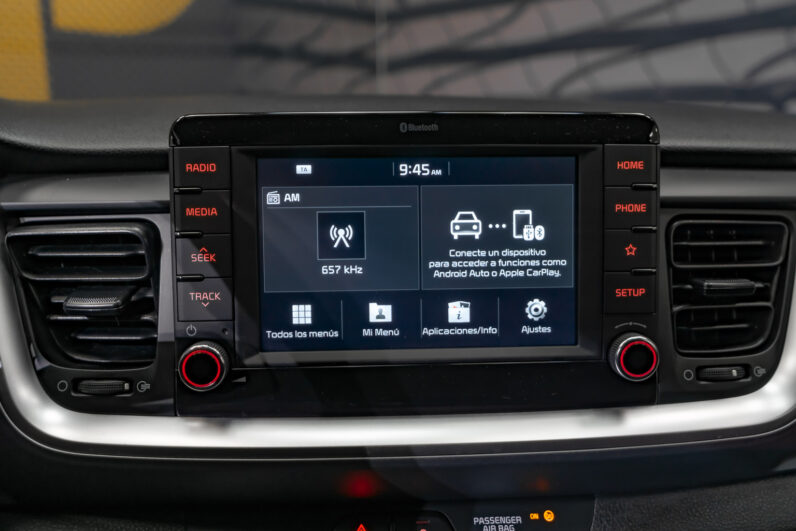 								Kia Stonic full									