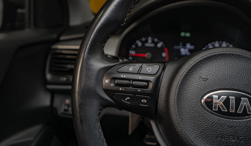 								Kia Stonic full									