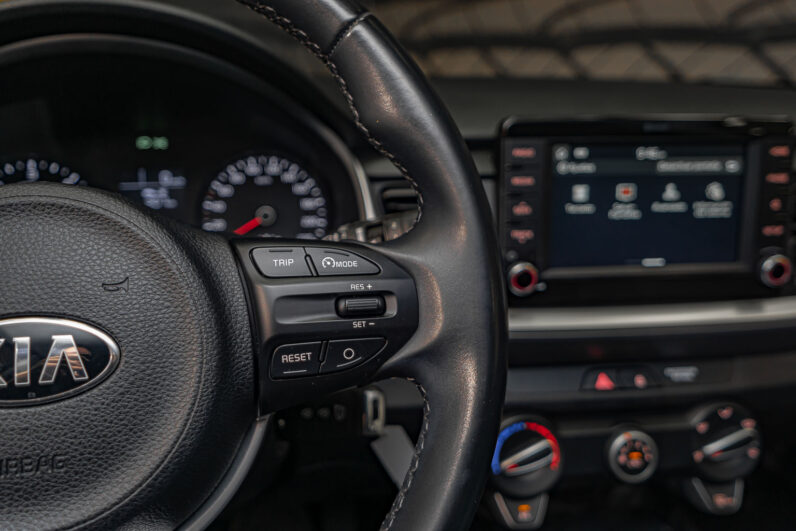 								Kia Stonic full									