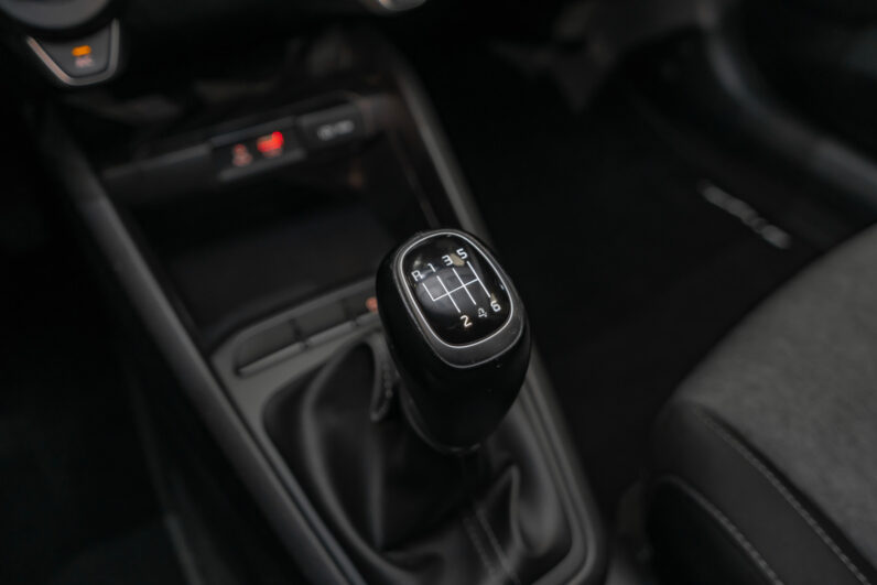 								Kia Stonic full									