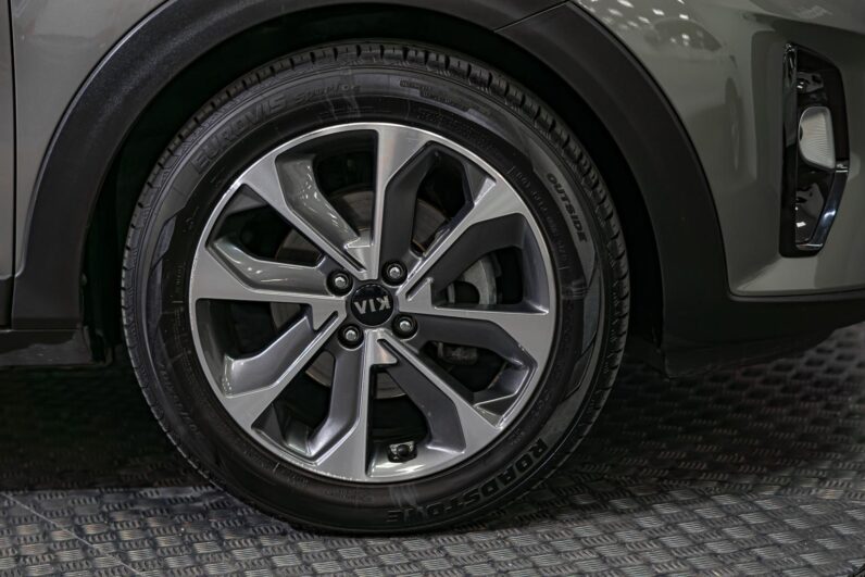 								Kia Stonic full									