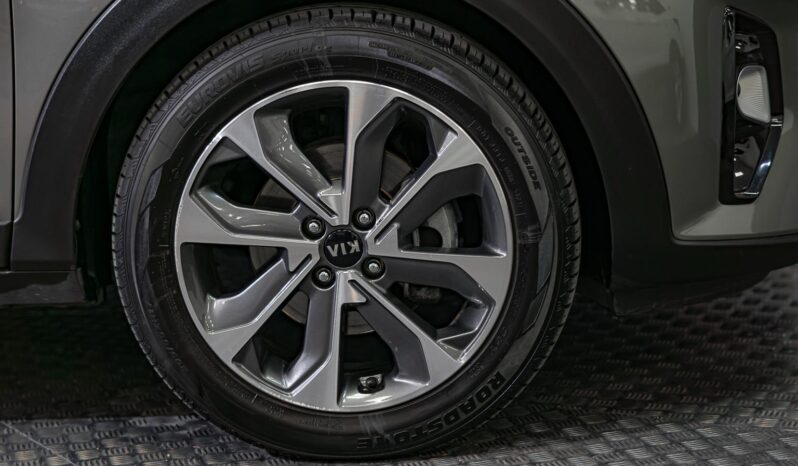 								Kia Stonic full									