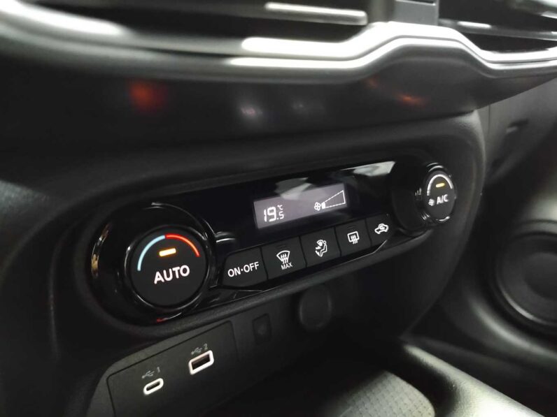 								Nissan Juke full									