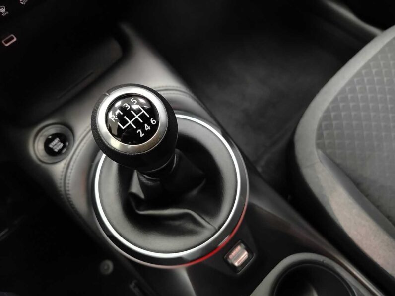 								Nissan Juke full									