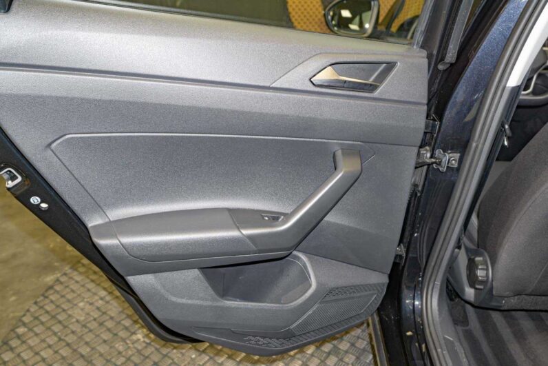 								Volkswagen Taigo full									