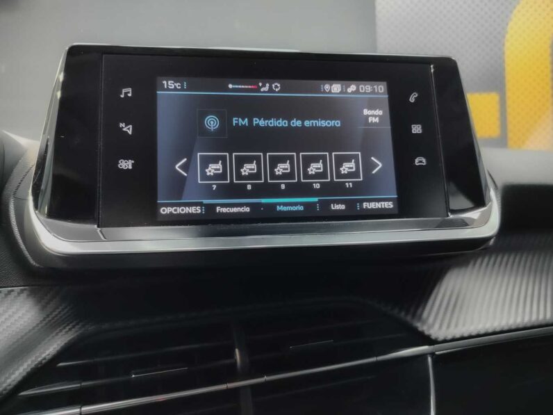 								Peugeot 2008 full									