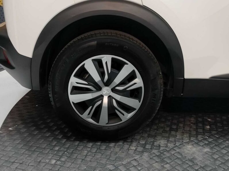 								Peugeot 2008 full									