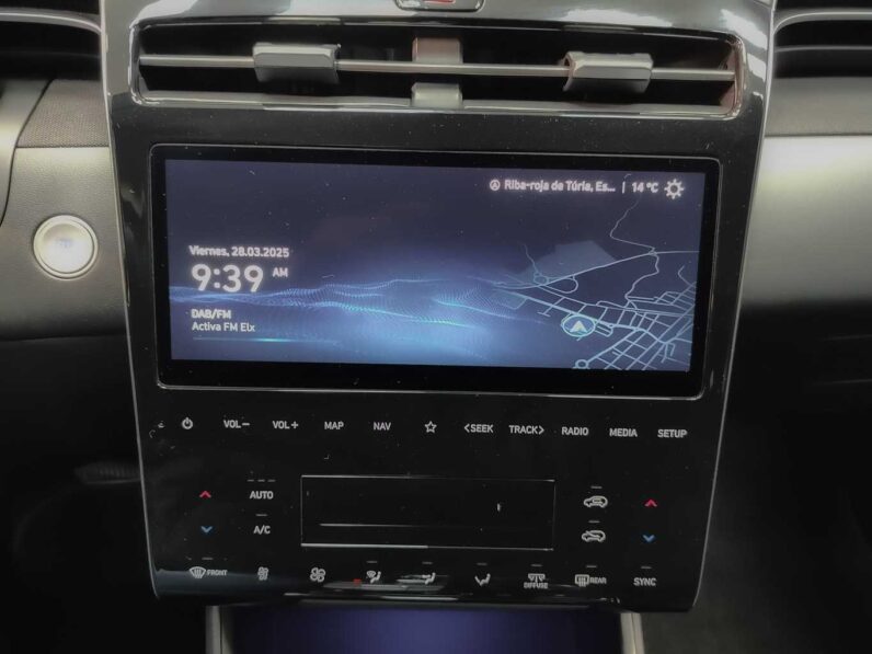 								Hyundai Tucson full									