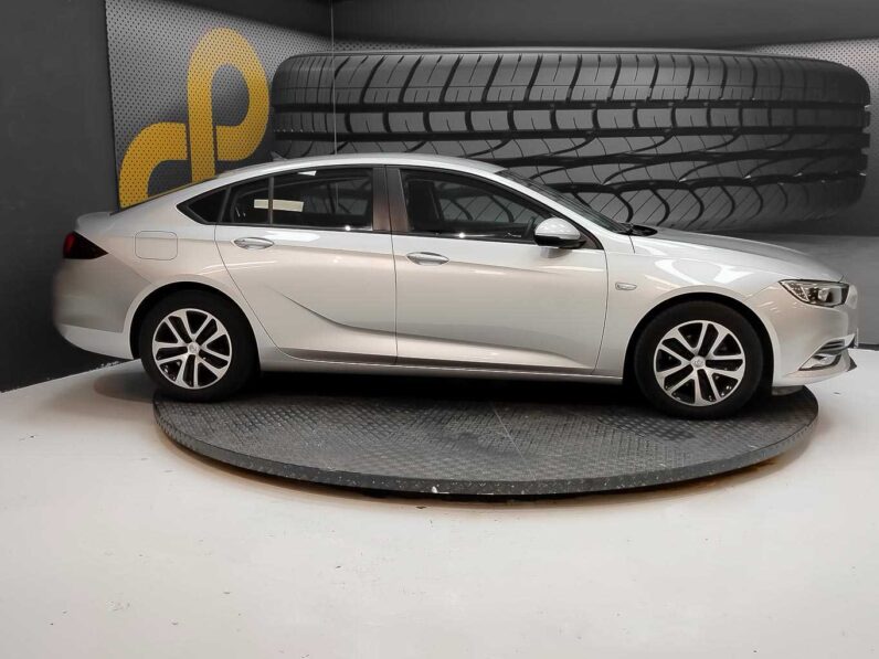 								Opel Insignia full									